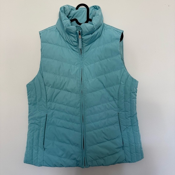 Talbots Blue Quilted Vest with Chevron Pattern NWT - Picture 1 of 10